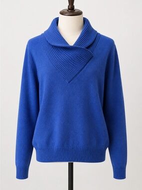 Vtg. Pringle of Scotland Cobalt Blue Lambswool Sweater-Size M/L 22.5” Pit to Pit